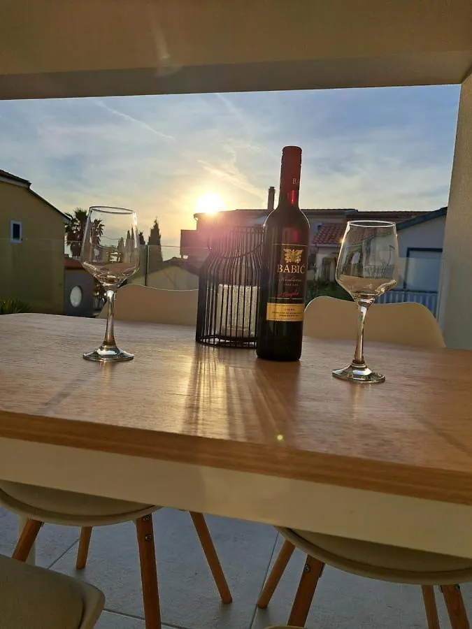 Mala Smokva Apartment Vir