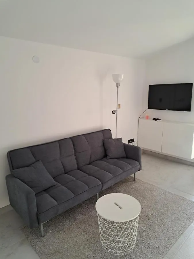 Mala Smokva Apartment Vir